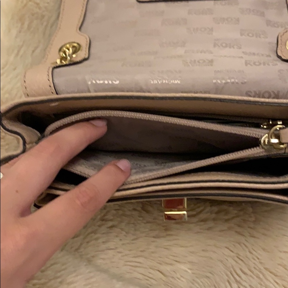 Purse - Picture 7 of 14